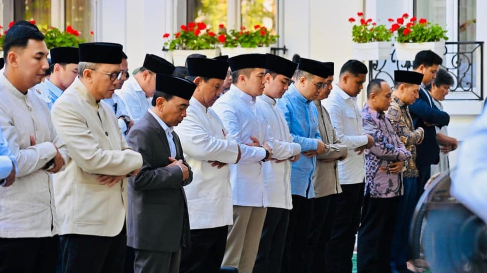 2026/05/27/prabowo-salat-iduladha-di-paris_03.jpg
