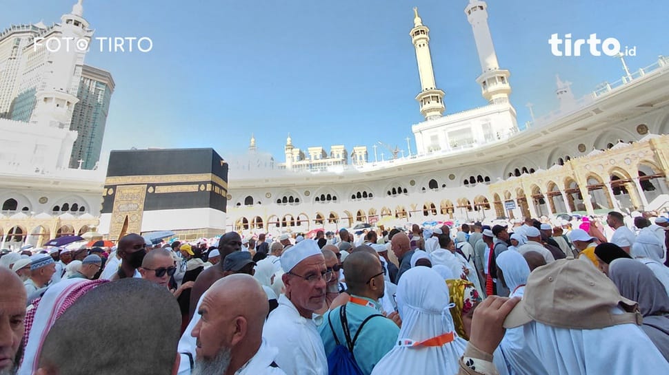 2026/05/31/momen-jemaah-menyempurnakan-rukun-haji-6.jpg