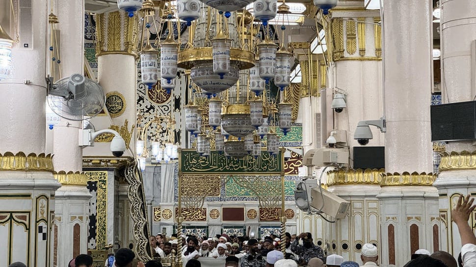 2026/06/13/antarafoto-raudhah-masjid-nabawi-1781330888_13388.jpg