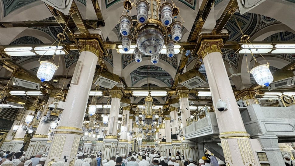 2026/06/13/antarafoto-raudhah-masjid-nabawi-1781330892_13389.jpg