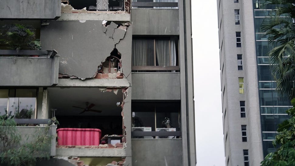 2026/06/25/afp__20260625__b88p7lb__v1__highres__venezuelaearthquake_13800.jpg
