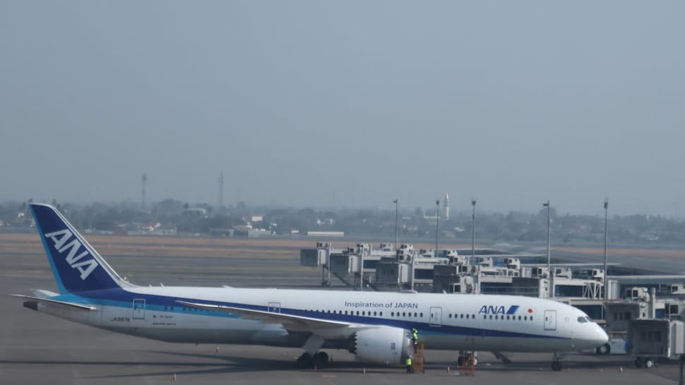 2026/09/06/antarafoto-penutupan-mesin-pesawat-di-bandara-soekarno-hatta-1788666920.jpg