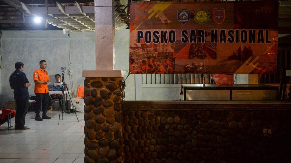 2026/09/09/antarafoto-basarnas-buka-posko-pencarian-penumpang-kapal-hilang-kontak-1788930025.jpg