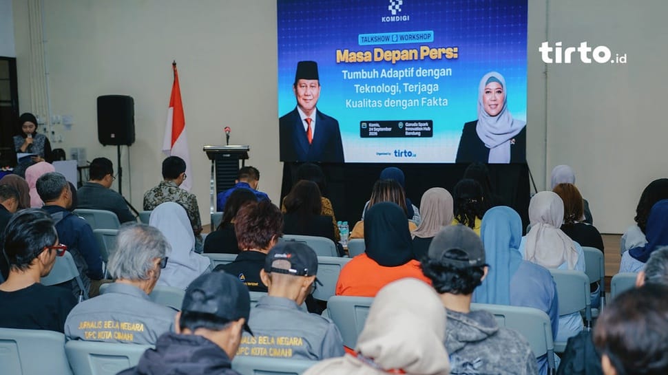 2026/10/01/092926-komdigi-talkshow-workshop-photostory-web-fiz-05.jpg