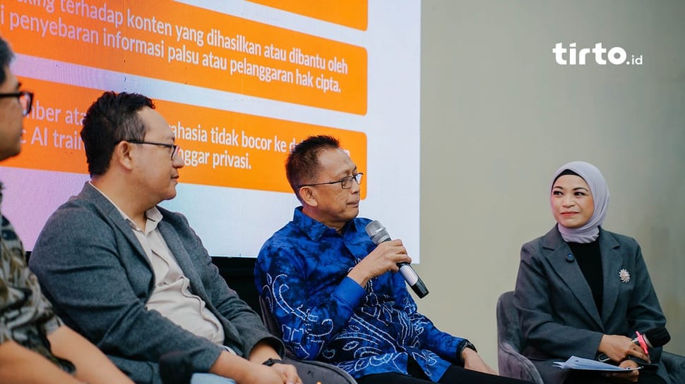 2026/10/01/092926-komdigi-talkshow-workshop-photostory-web-fiz-06.jpg