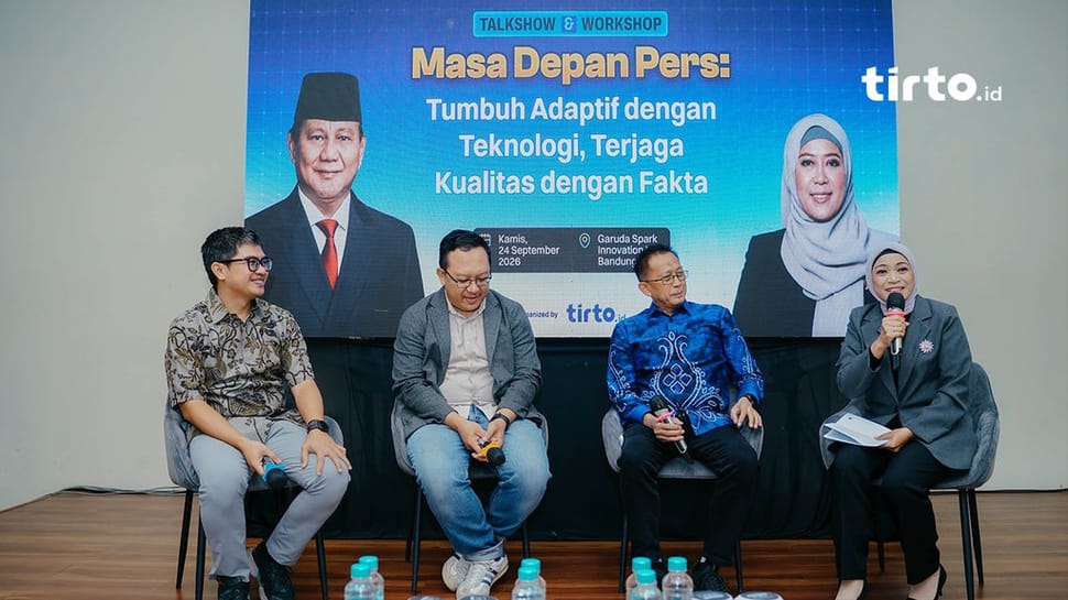 2026/10/01/092926-komdigi-talkshow-workshop-photostory-web-fiz-07.jpg