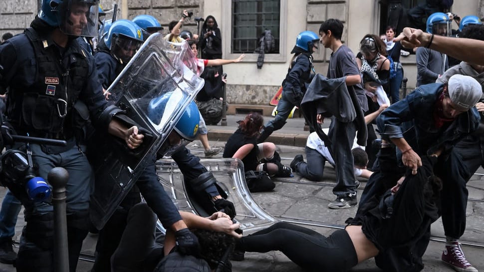 2026/10/27/afp__20261017__d3l672l__v1__highres__italypoliticsprotestsocialdemo.jpg