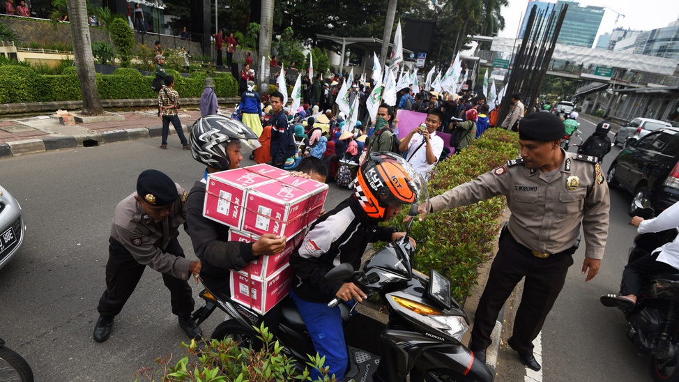 Demo Reklamasi Teluk Jakarta