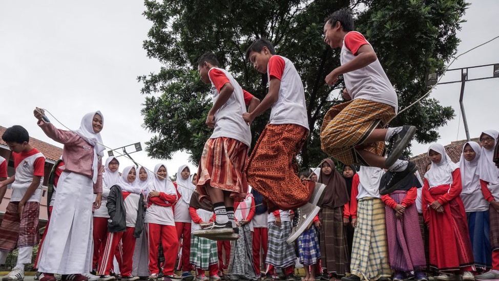 Lomba Permainan Tradisional - Tirto.ID - Lomba Permainan Tradisional Kodim Jateng