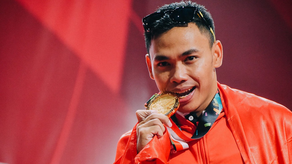 Lifter Eko Yuli Irawan Gigit Emas Asian Games 2018