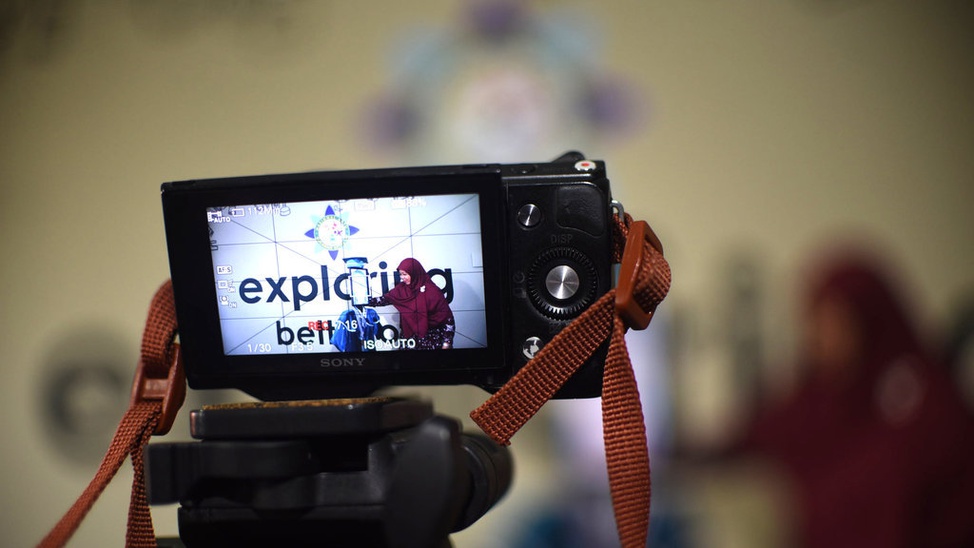 Wisuda Virtual di Tengah Pandemi Covid-19 - Tirto.ID