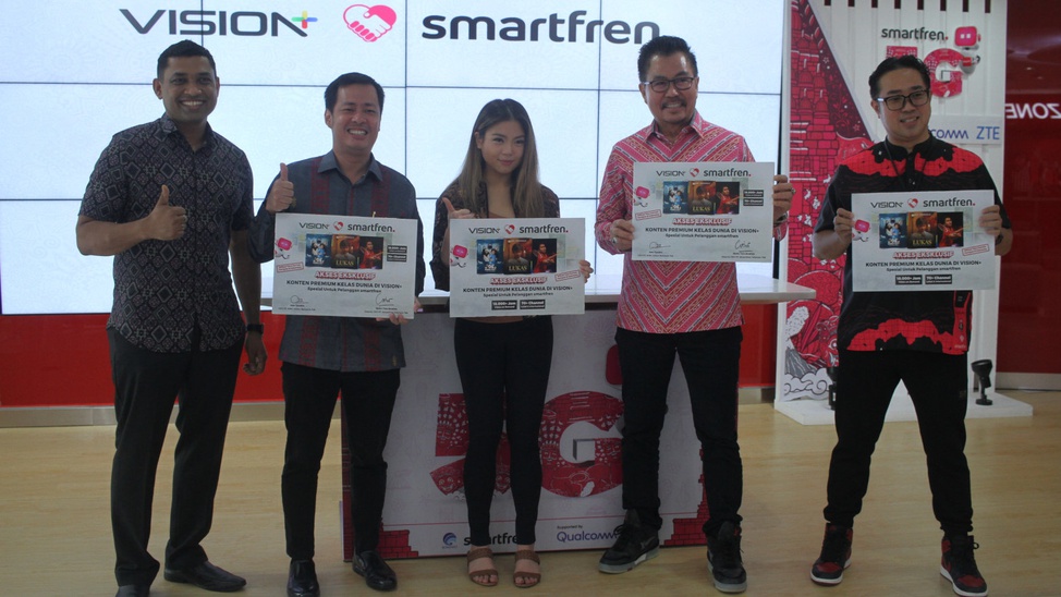 Smartfren Jalin Kerja Sama Dengan Vision+