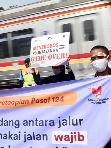 Sosialisasi Keselamatan Berkendara di Perlintasan Rel Kereta Api