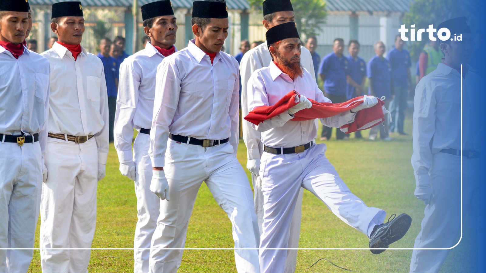 Terpidana Teroris Umar Patek Jadi Pengibar Bendera di 