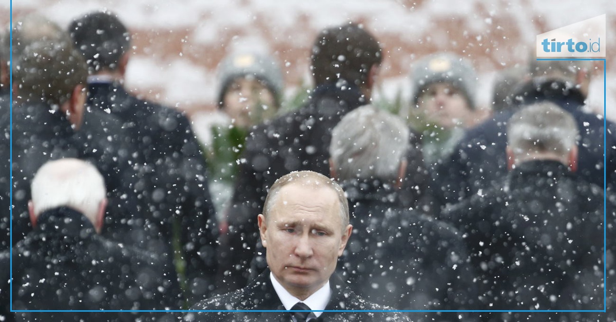 Putin Letakkan Karangan Bunga di Lokasi Ledakan Bom