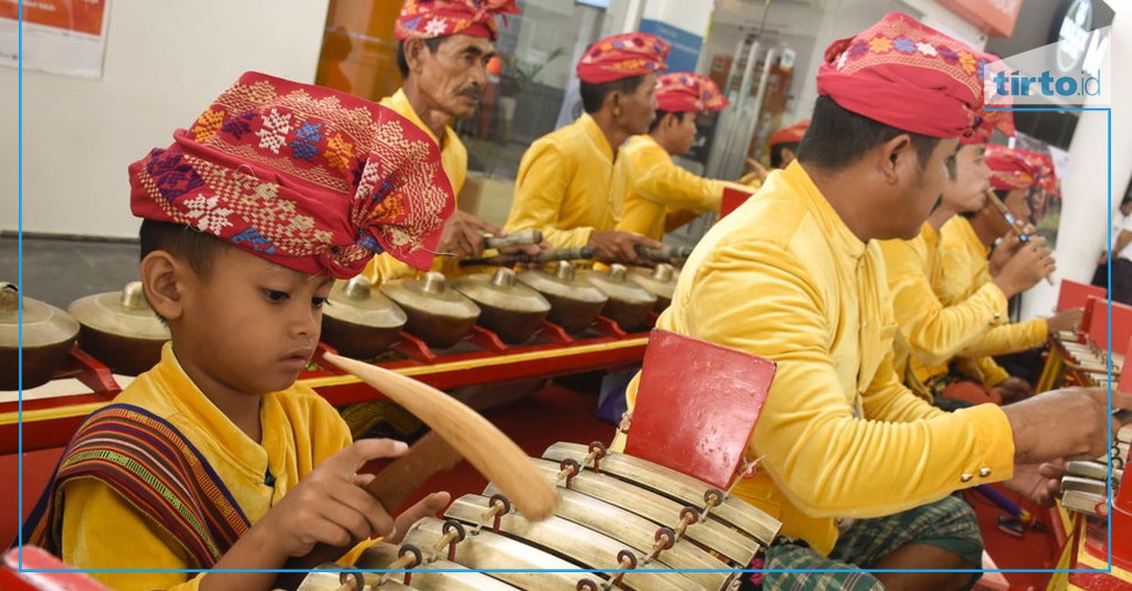 Kumpulan Lagu Daerah Nusantara dari Jawa: Ada Lirik Manuk Dadali