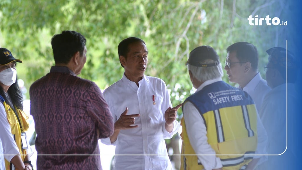 Jokowi Soal Siapa Menteri Di-reshuffle Di Rabu Pon: Mau Tahu Aja