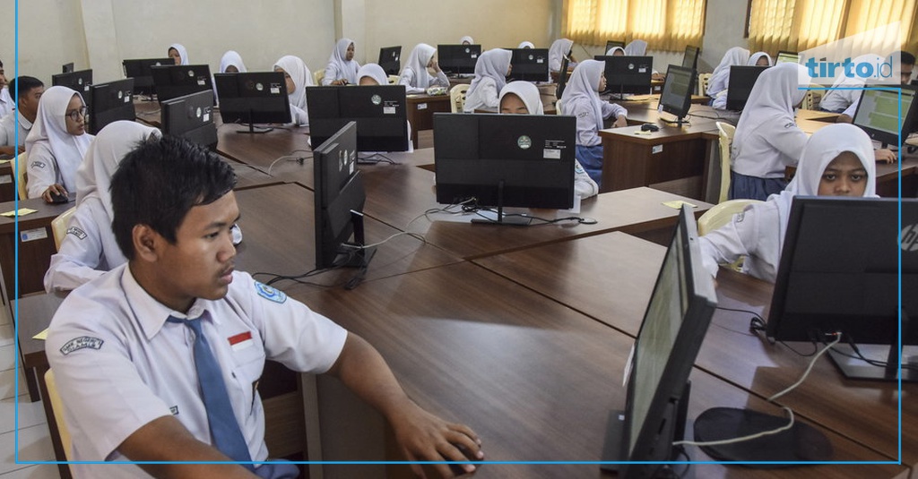 Latihan Soal Ujian Madrasah Kelas 12 Akidah Akhlak & Jawabannya