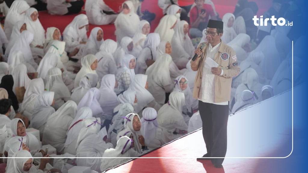 Mahfud MD Janji Beri Gaji Guru Ngaji Hingga Marbot Masjid