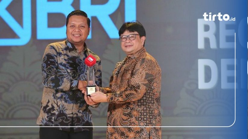 BRI Raih Dua Penghargaan Di CNN Indonesia Awards Bali 2024