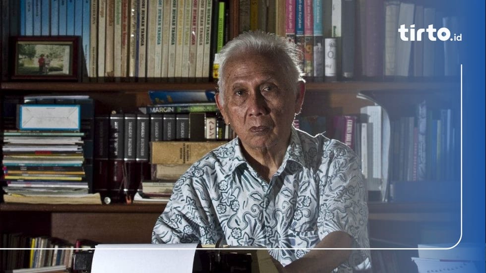 Koreksi terhadap Informasi J.S. Badudu Mengkritik Soeharto