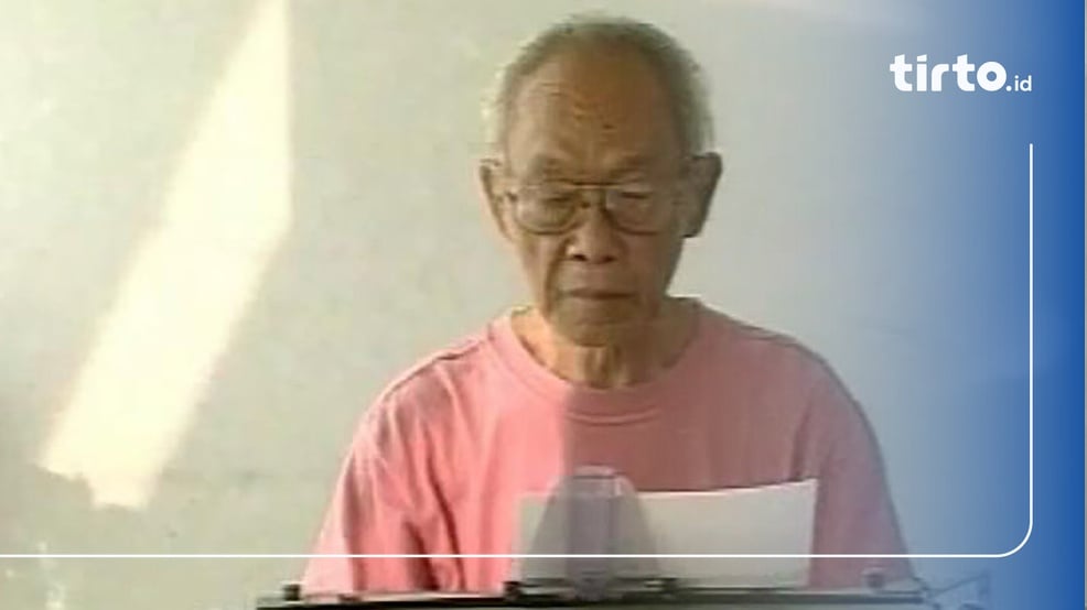 Biografi Singkat Pramoedya Ananta Toer & Daftar Buku Karyanya
