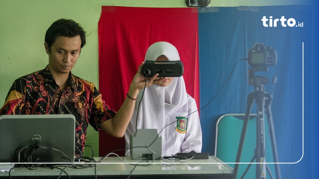 Komisi II Pertanyakan Cip dan Card Reader untuk E-KTP