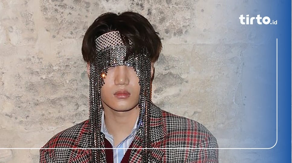 Lirik "Peaches" Lagu Kai EXO Romanized & Terjemahan Bahasa Inggris