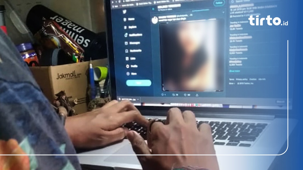 Semiz ayollar bilan jinsiy aloqa video Hammom porno film