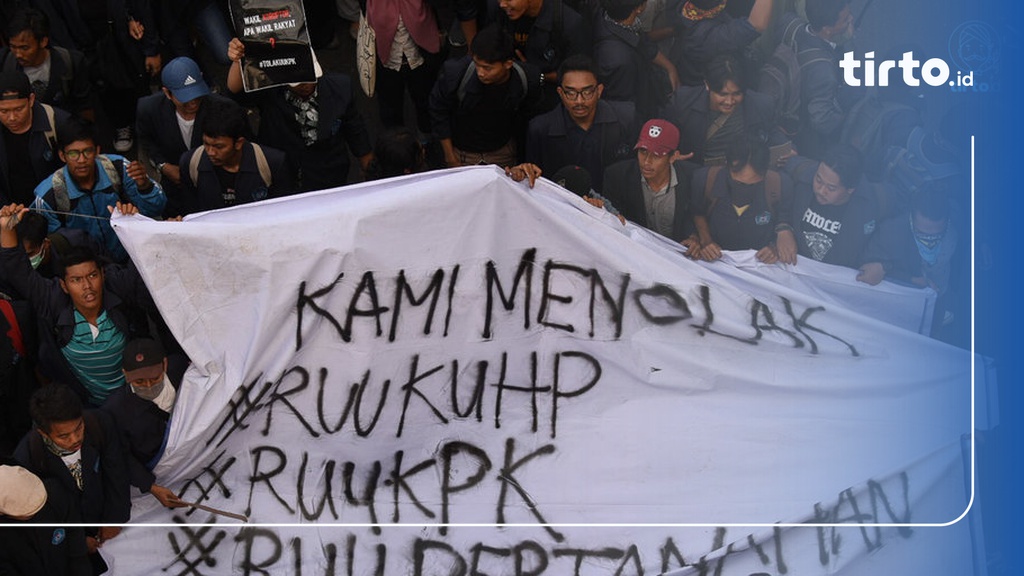 Isi RKUHP Kontroversial yang Rugikan Perempuan & Didemo Mahasiswa