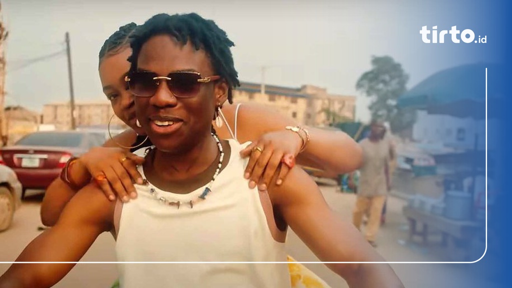 Calm down mp3. Rema selena gomez calm down. Selena rema. Rema певец. Calm down mixed rema.