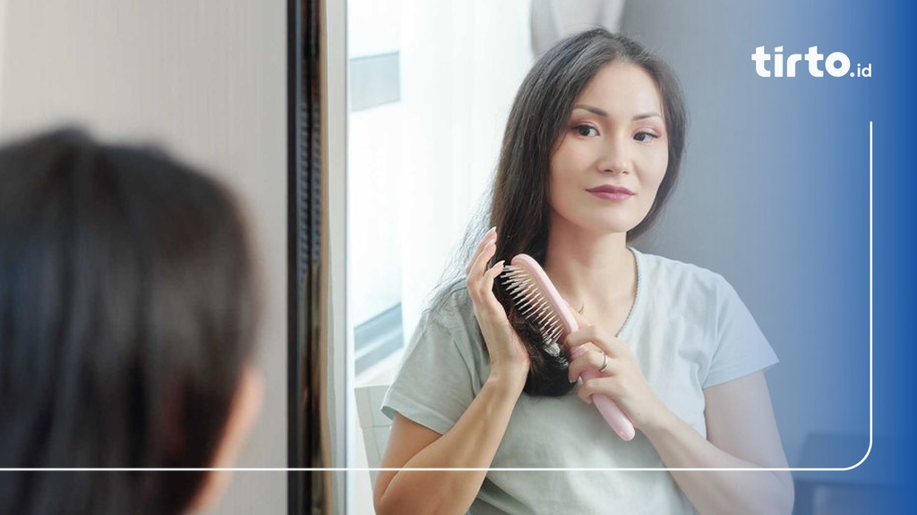 Helai Rambut Rontok Ketahui Jenis Rambut Rontok, 9 Penyebabnya & Cara Mengatasinya