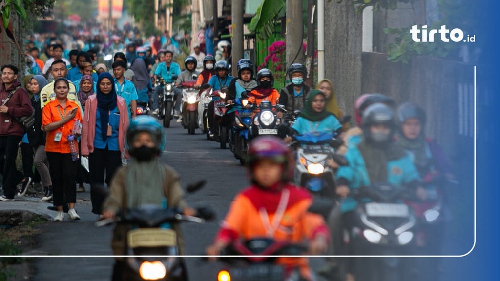 Alarm PHK di Tengah Mimpi Menciptakan 19 Juta Lapangan Kerja