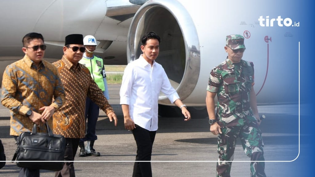 Prabowo Temui Jokowi Di Solo, Gunakan Pesawat Dengan Logo RI