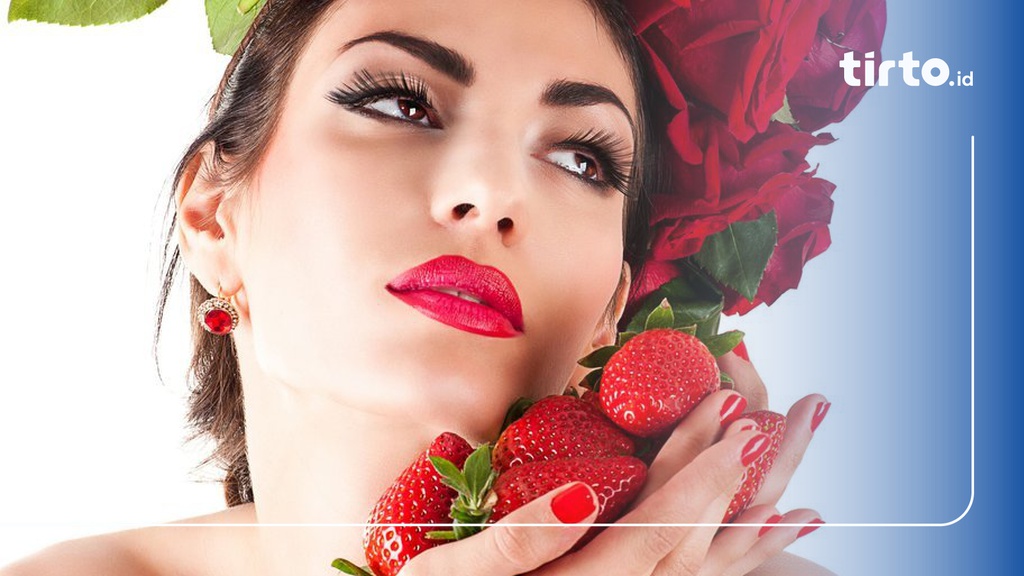 Tutorial Strawberry Makeup Look Super Segar dan Tipsnya