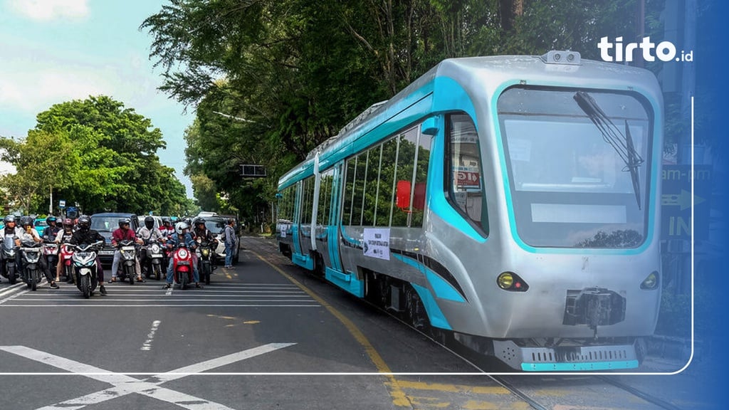 Pejabat Publik Perlu Didorong Gunakan Transportasi Publik