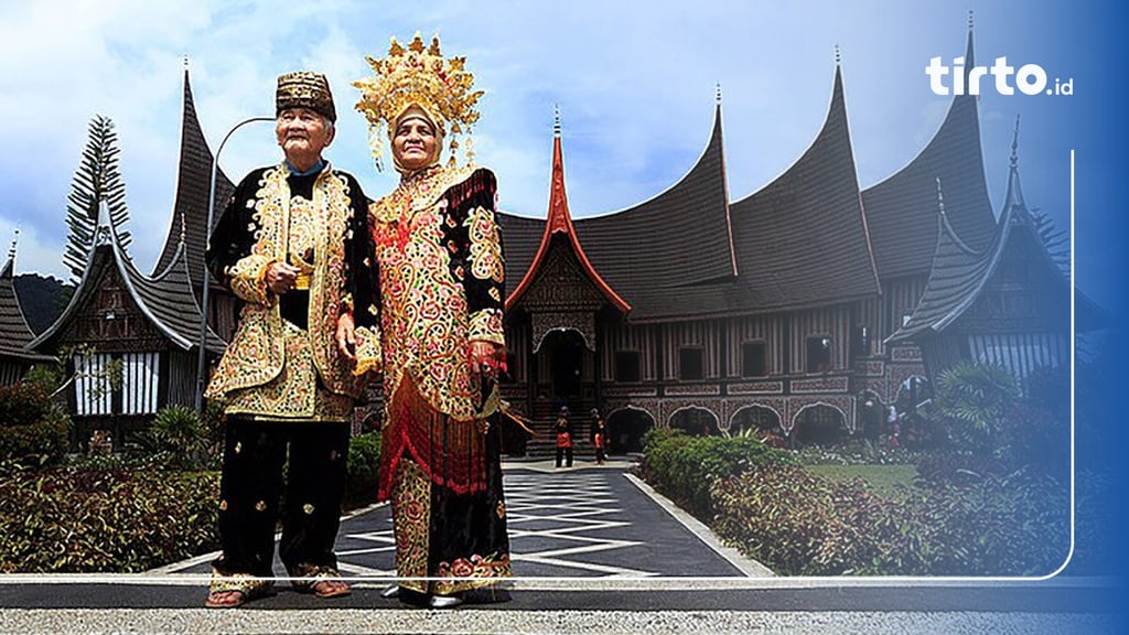 Mengenal Pakaian Adat Minangkabau, Jenis, dan Maknanya