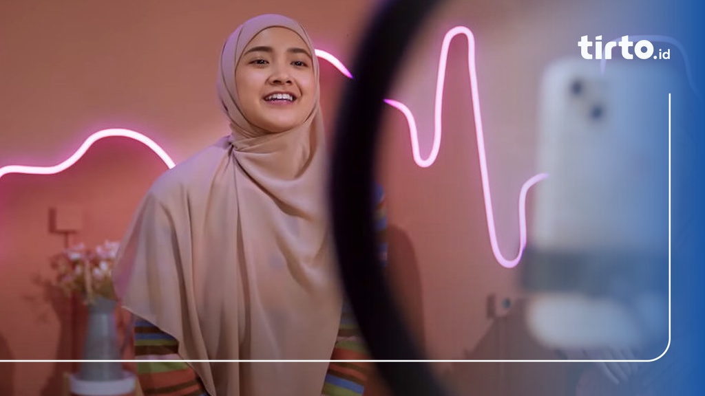 Sinopsis Film Pantaskah Aku Berhijab Dibintangi Bryan Domani