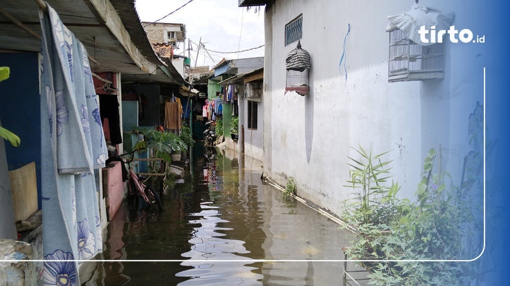 Cerita Warga Jakarta saat Dikepung Banjir dan Terpaksa Mengungsi