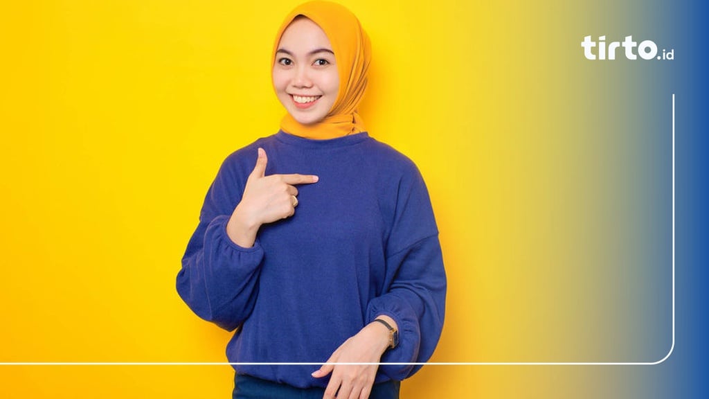 10 Warna Outfit yang Cocok dengan Biru Navy