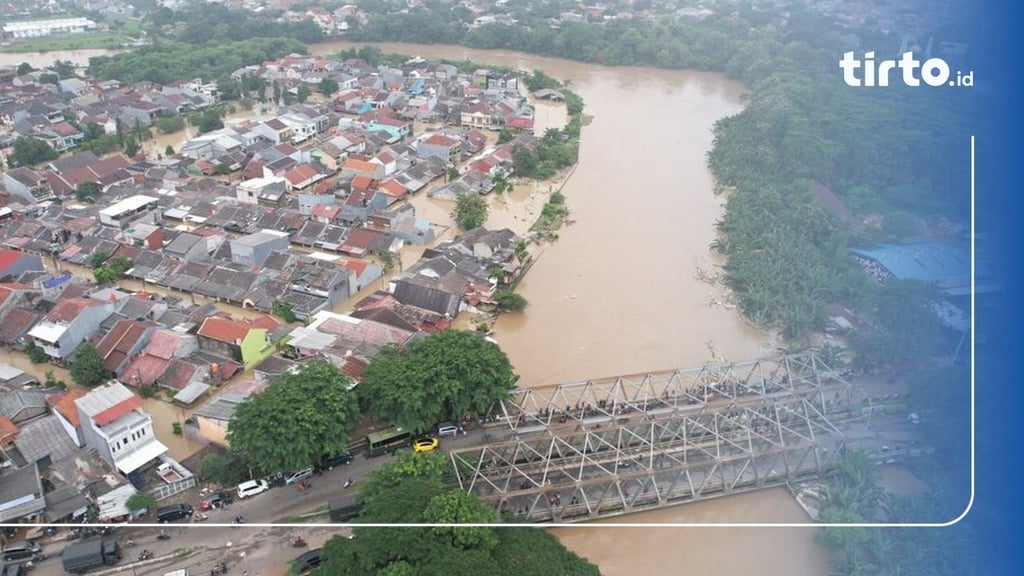 Lanskap DAS di Jabar Rusak: Sungai Menyempit, Banjir Kian Parah