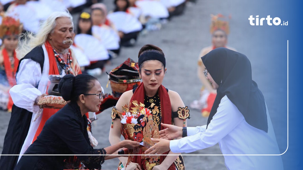 Penari Merinding Ikuti Prosesi Meras Gandrung di Banyuwangi