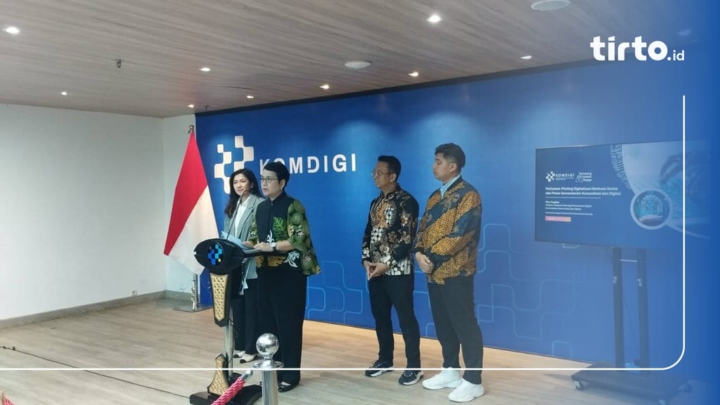 45% Penerima PKH Tak Tepat Sasaran, Komdigi Percepat Digitalisasi Data Bansos