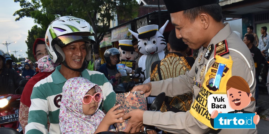 Memberi Takjil Untuk Berbuka Di Bulan Ramadan Dan Tuntunannya Tirto Id