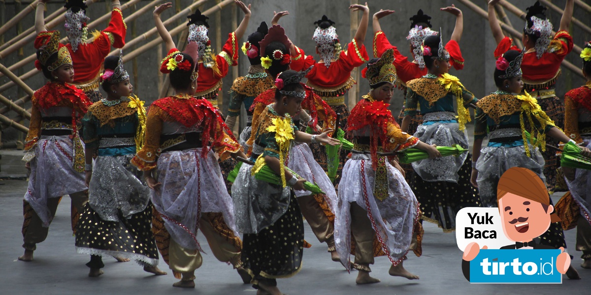 Untuk Menunjukkan Karakter Tari Pada Wajah Penari Diperlukan Fungsi Busana dan Pola Lantai Sebagai Unsur Tari Tradisional